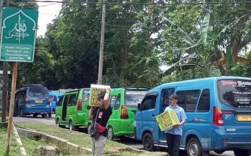 Angkot kawasan Puncak Bogor
