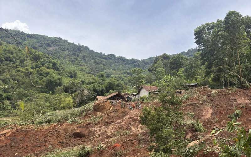 Longsor di Arjasari, Bandung