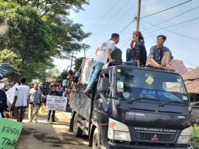 Demo warga Ramasari, Haurwangi, Cianjur
