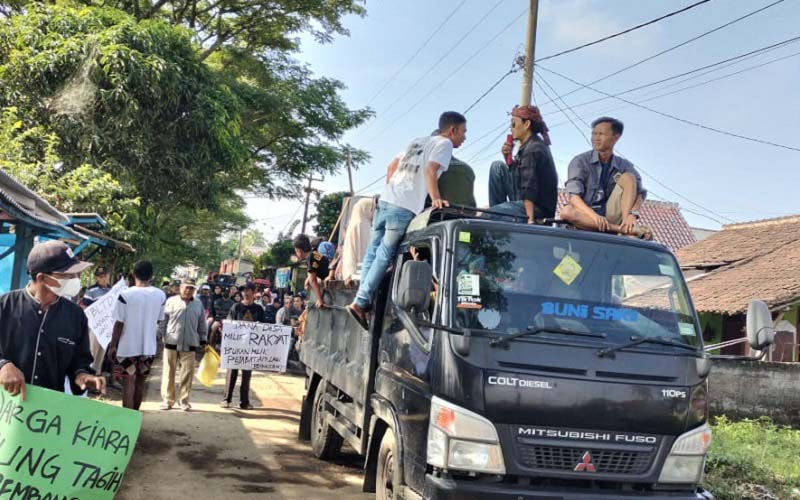 Demo warga Ramasari, Haurwangi, Cianjur